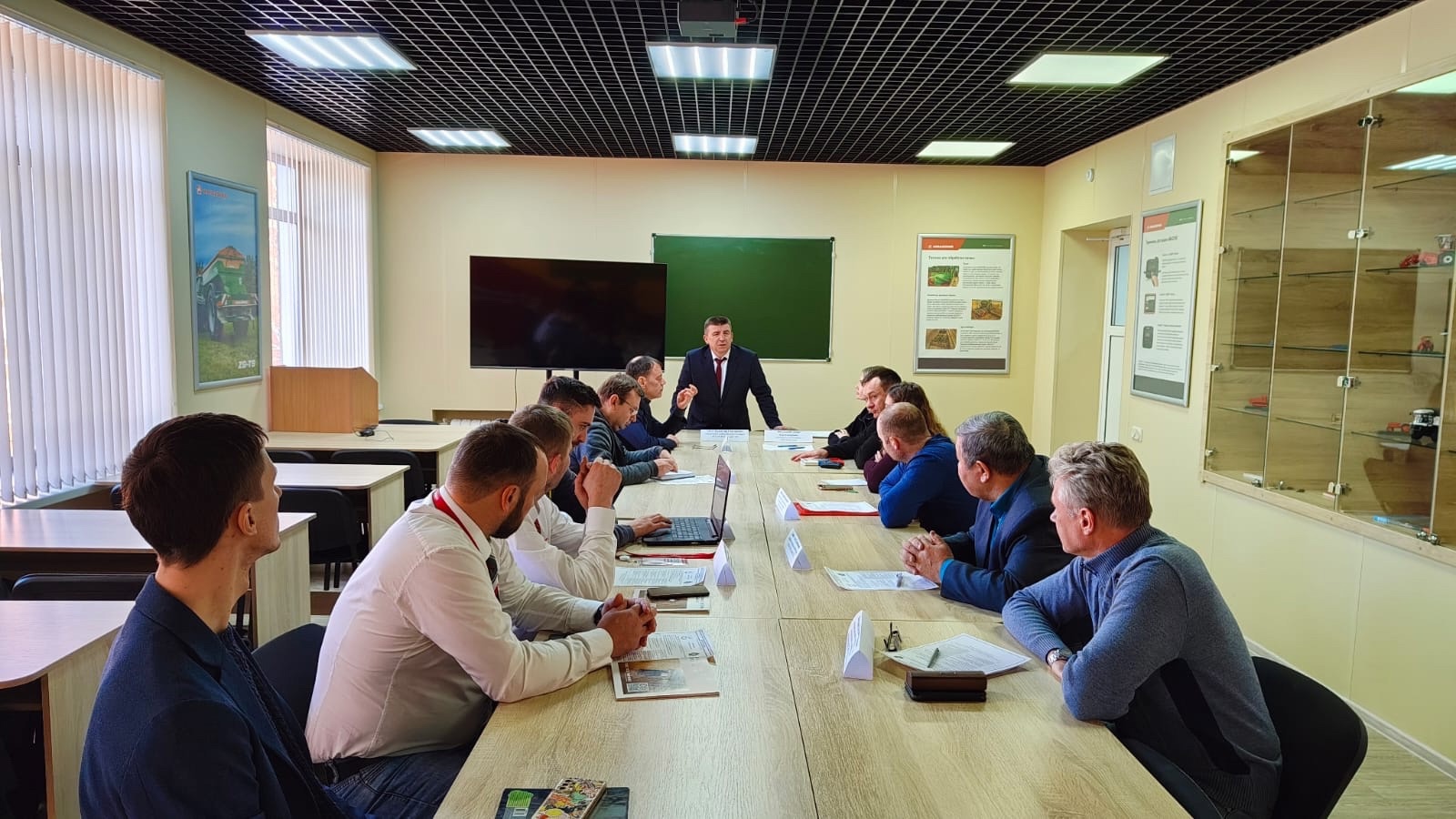 Семиреченская база снабжения представила опыт внедрения беспилотных систем на круглом столе